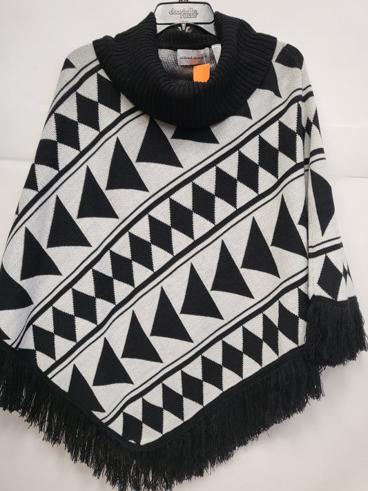 Poncho By Alfred Dunner  Size: M