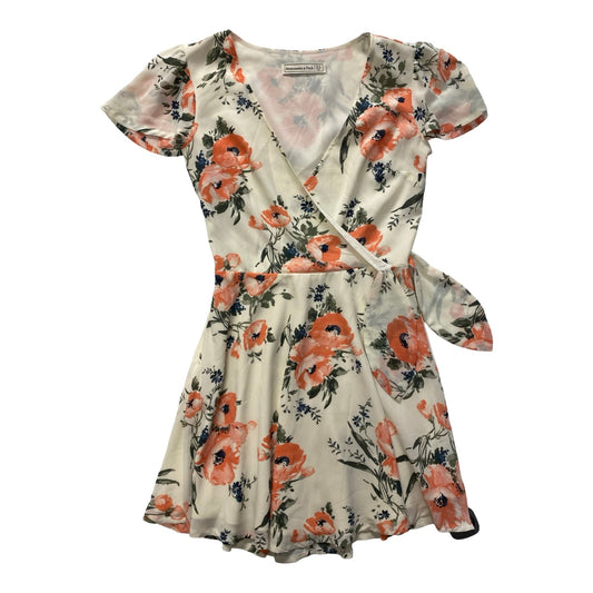 Dress Casual Short By Abercrombie And Fitch In Floral Print, Size:Xs