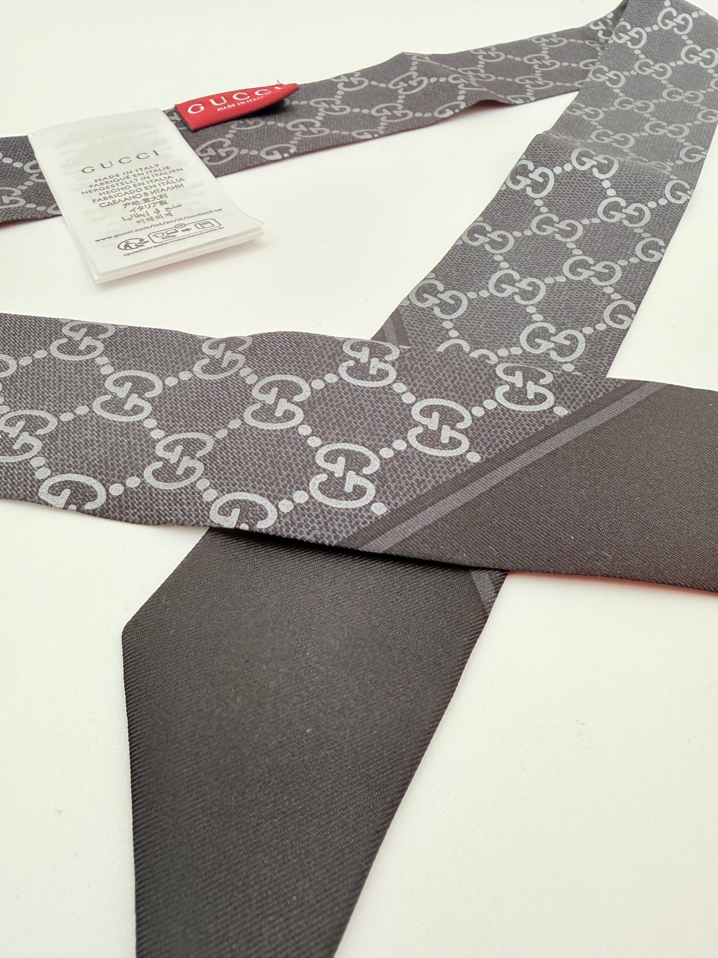 Scarf Luxury Designer By Gucci In Grey & Silver