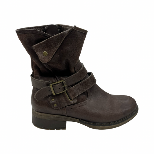 Boots Leather By Bare Traps In Brown, Size:8