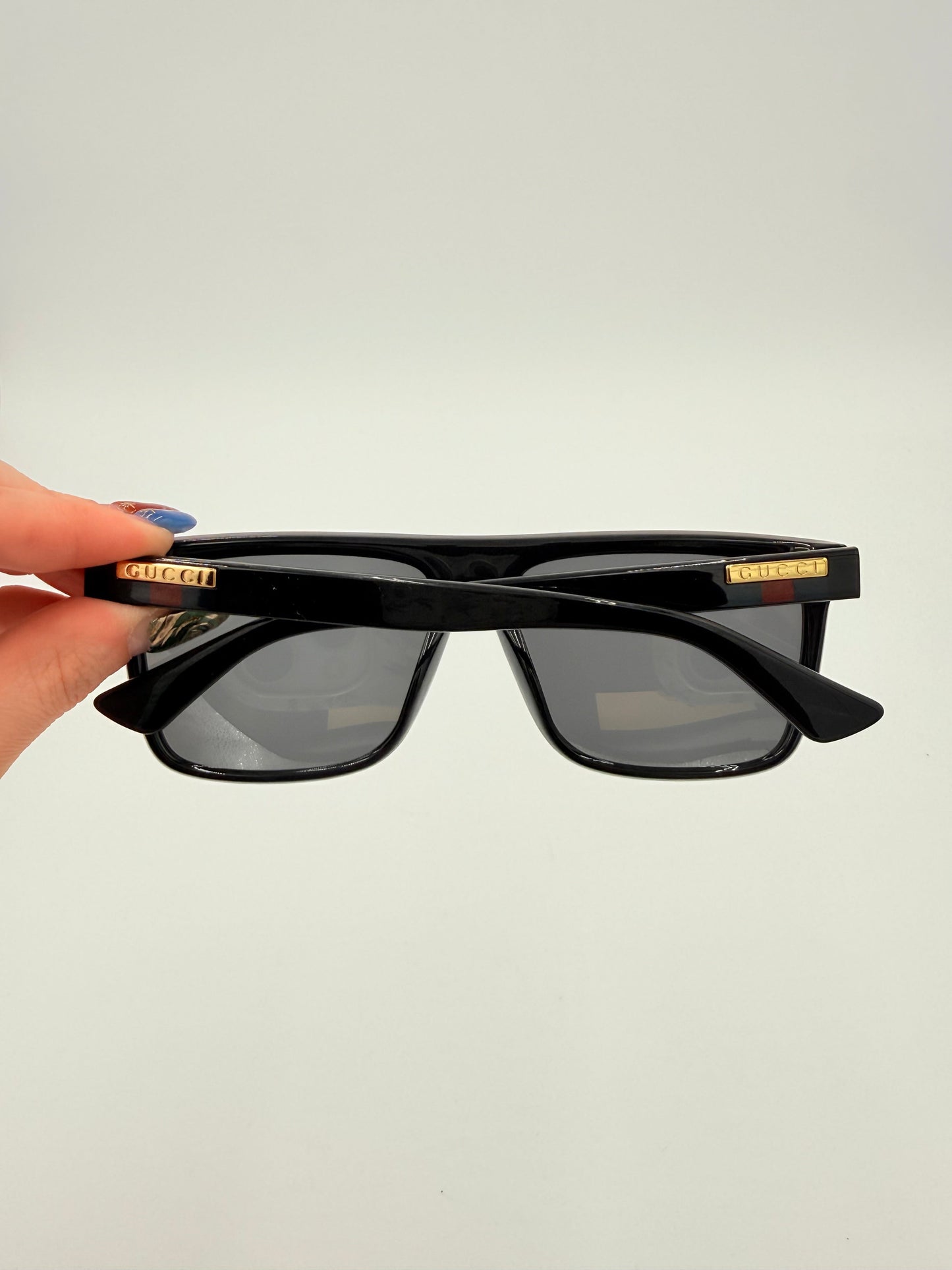 Sunglasses Luxury Designer By Gucci In Black, Size: