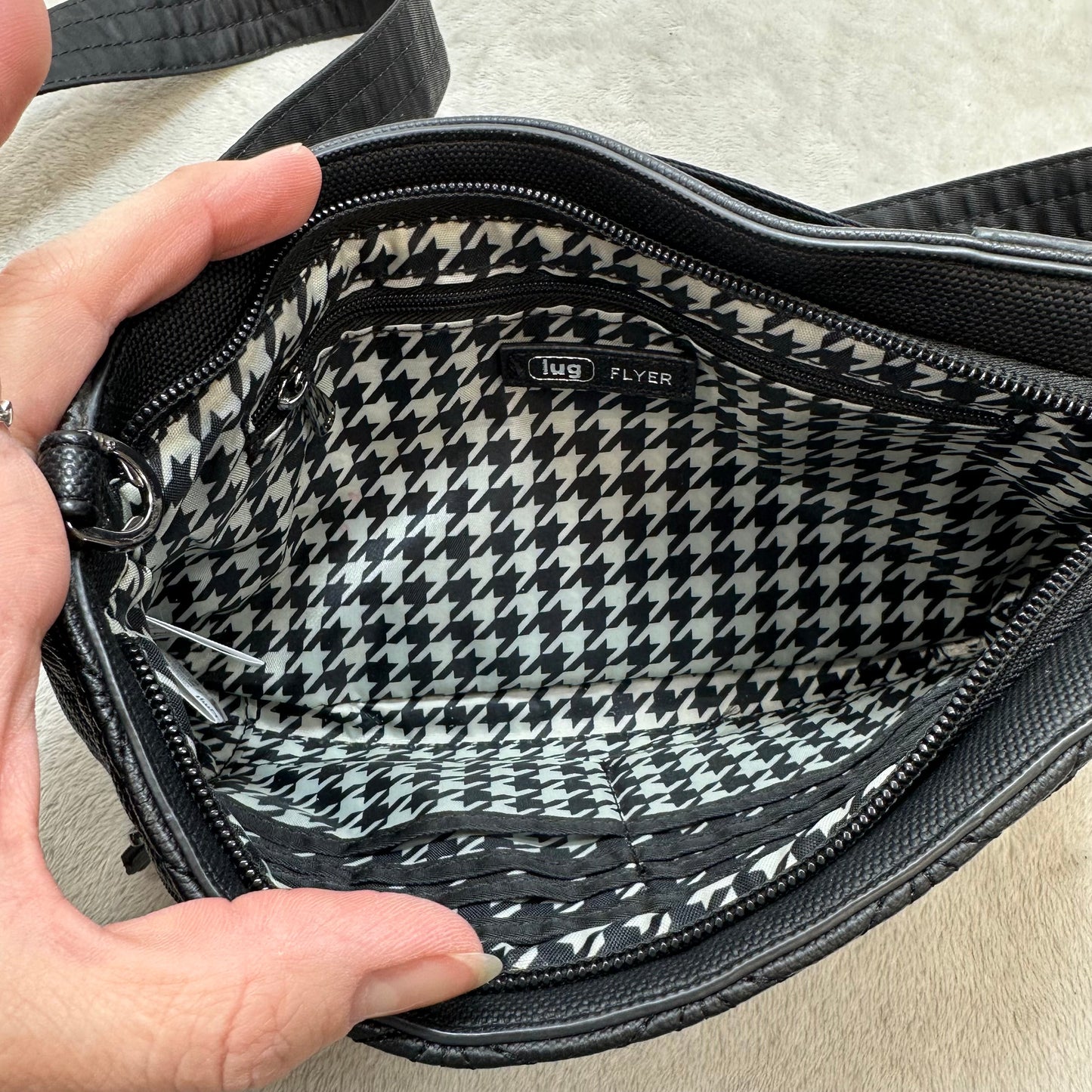 Belt Bag By Lug, Size: Small