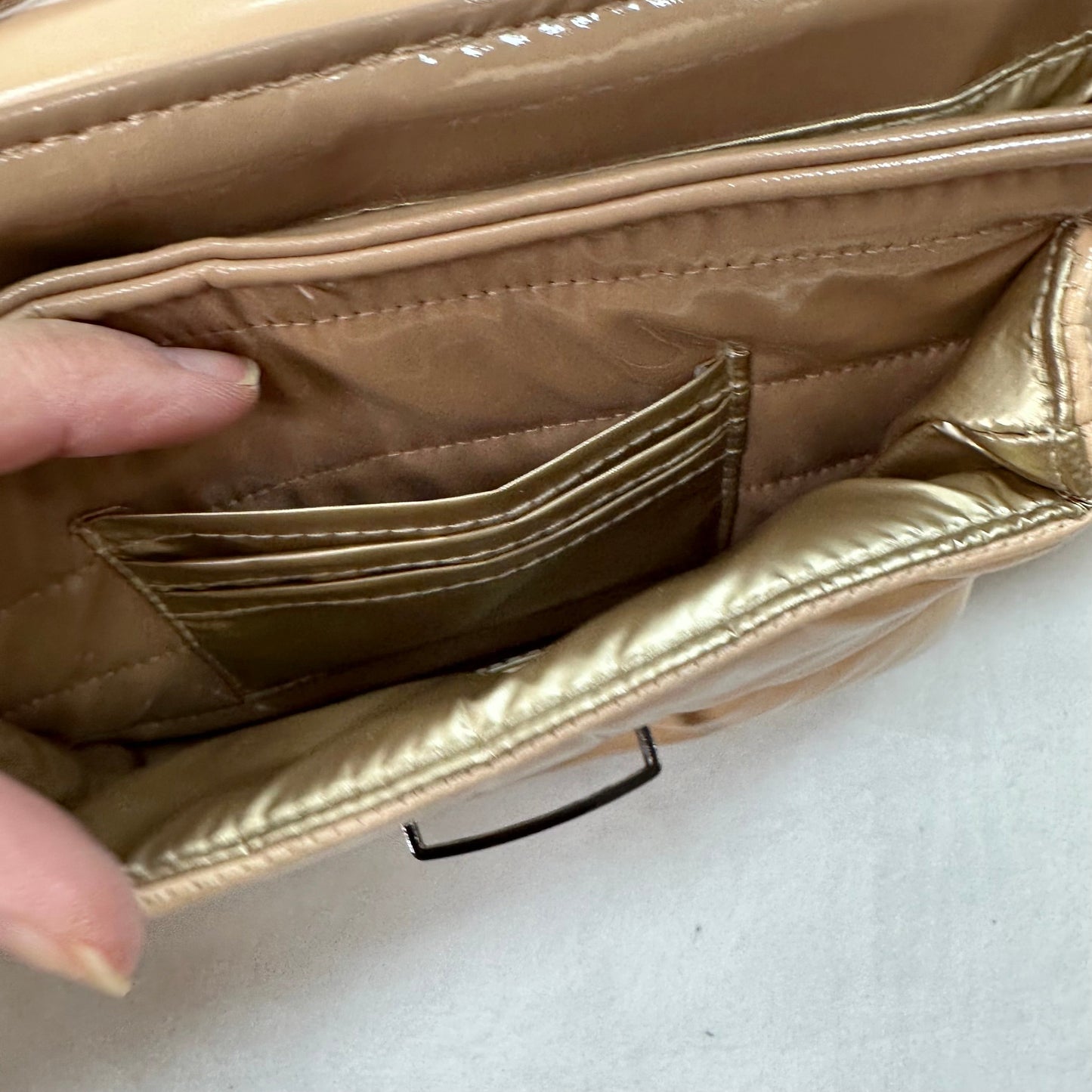 Crossbody By Think Royln, Size: Small