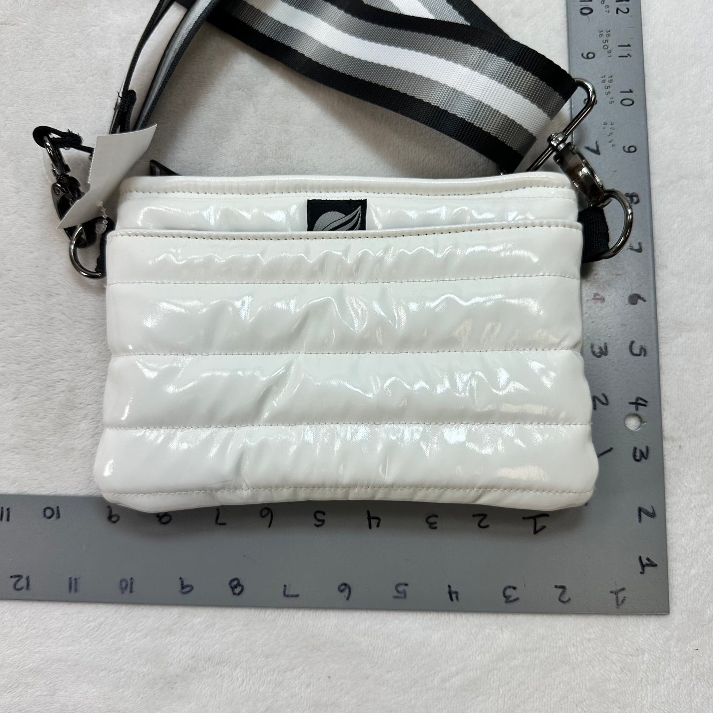 Crossbody By Think Royln, Size: Small