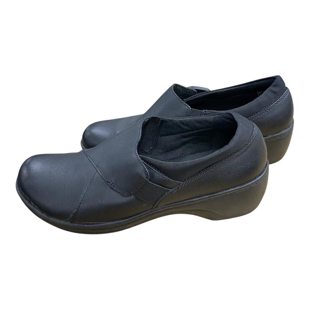 Shoes Flats By Clarks In Black, Size:9.5