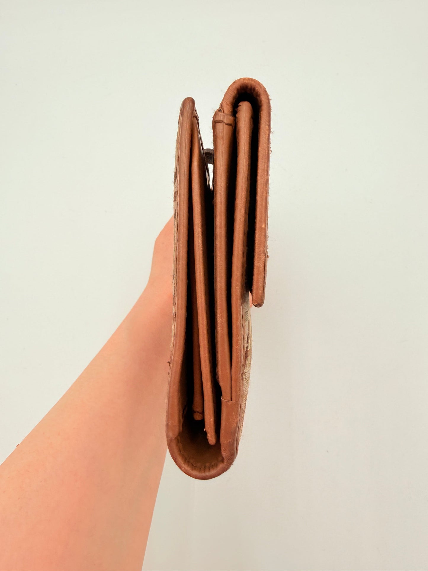 Wallet Designer By Salvatore Ferragamo, Size: Medium
