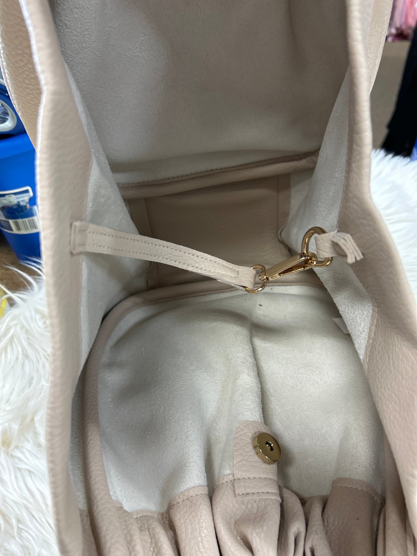 Handbag By Clothes Mentor In Tan, Size:Large