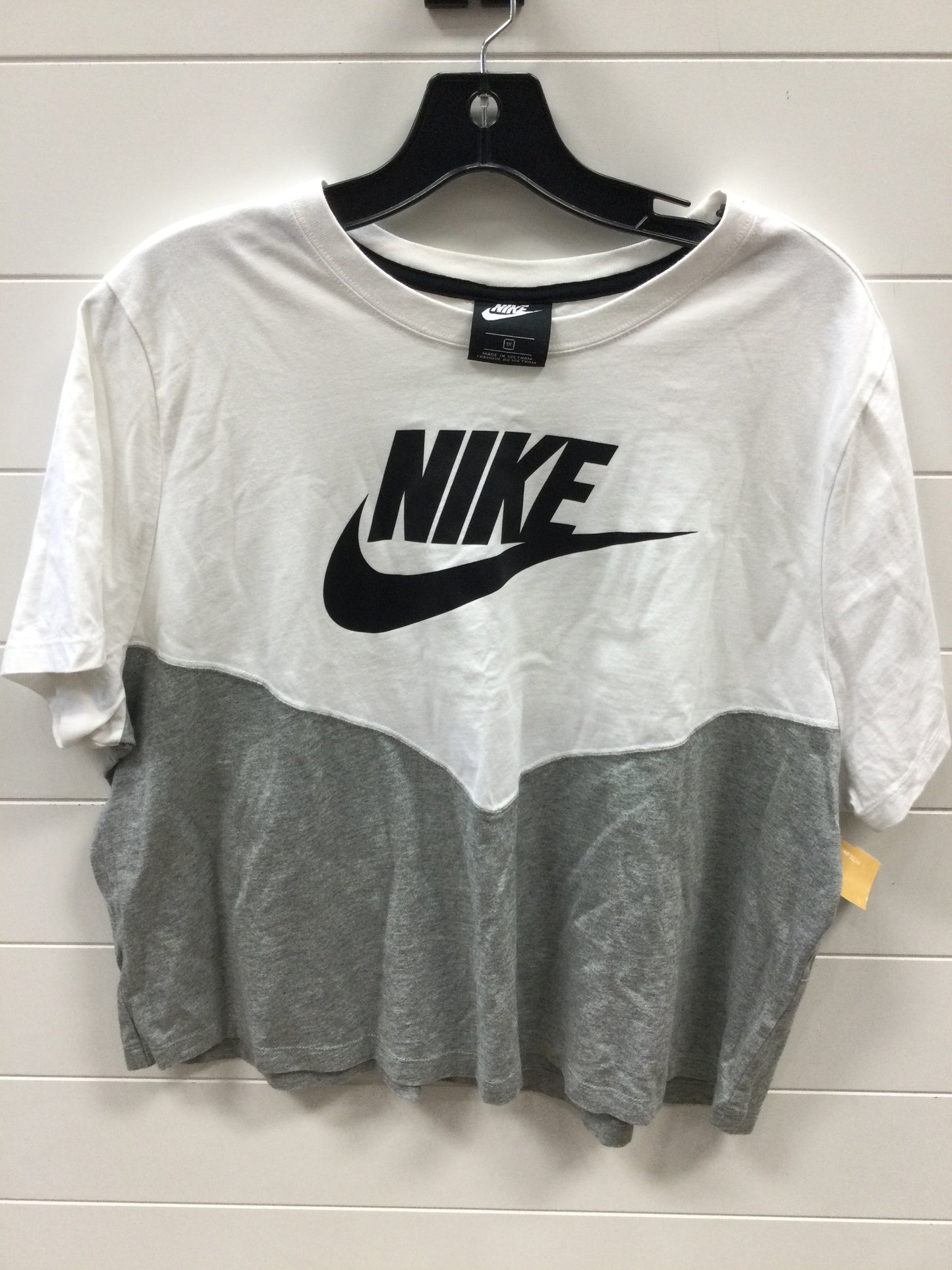 Athletic Top Ss By Nike Apparel In White, Size:1X