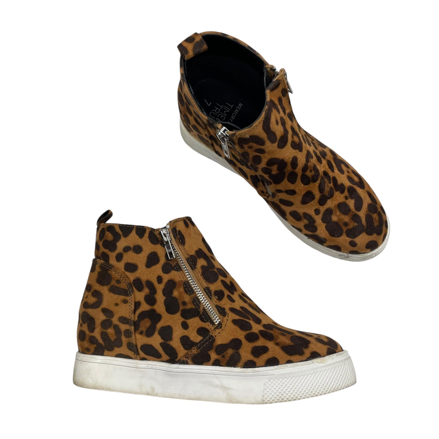 ANIMAL PRINT SHOES SNEAKERS by TIME AND TRU Size:7