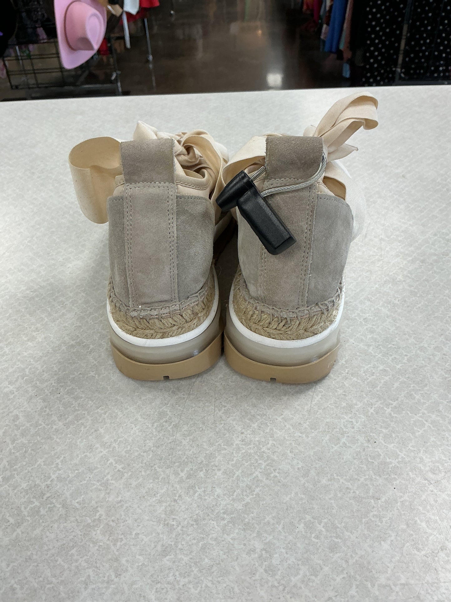 Shoes Athletic By Free People In Tan, Size:8.5