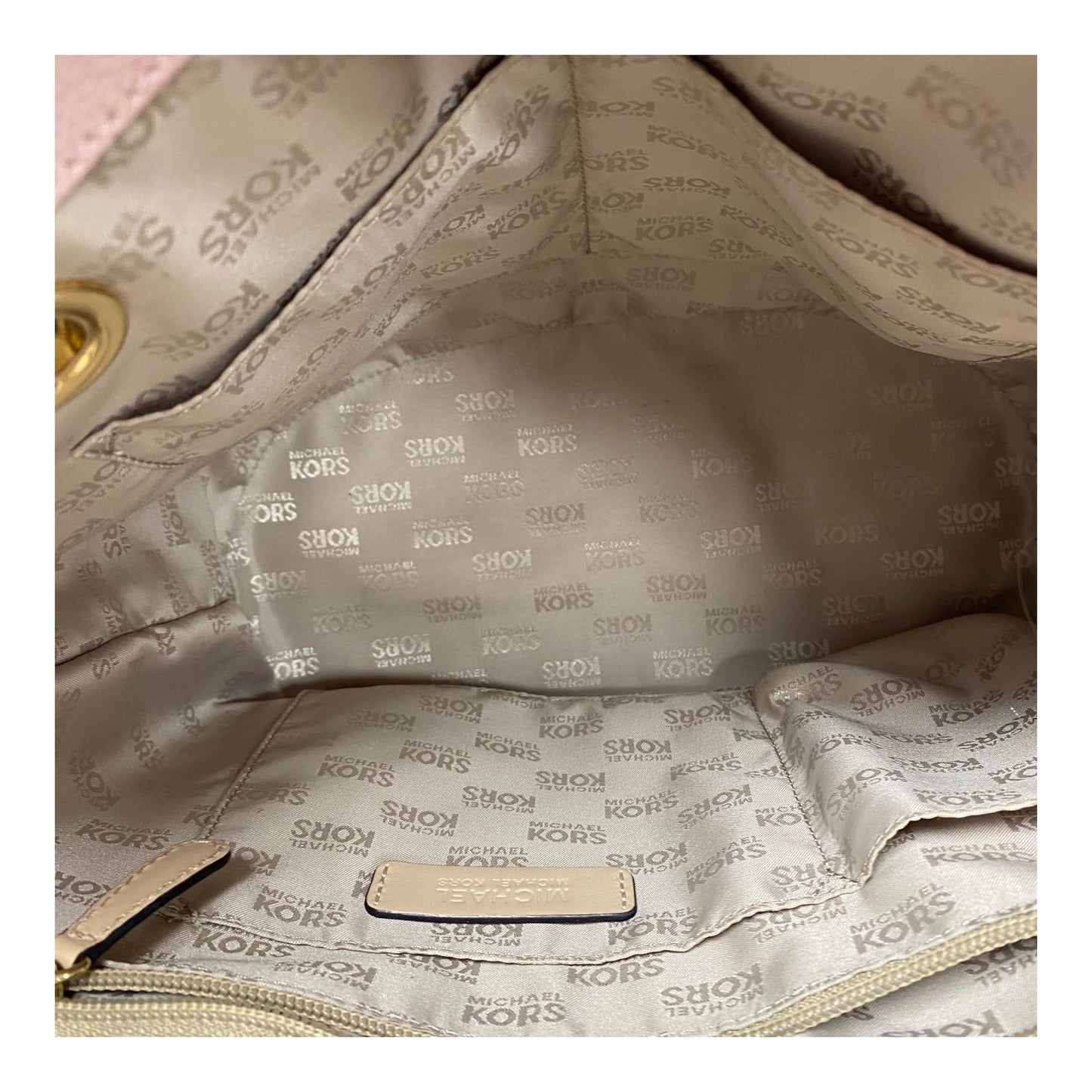 Handbag Designer By Michael Kors In Pink, Size:Medium