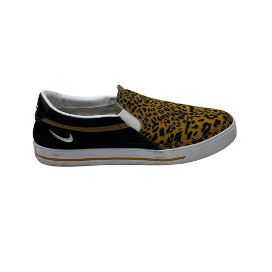 Shoes Flats By Nike In Animal Print, Size:8