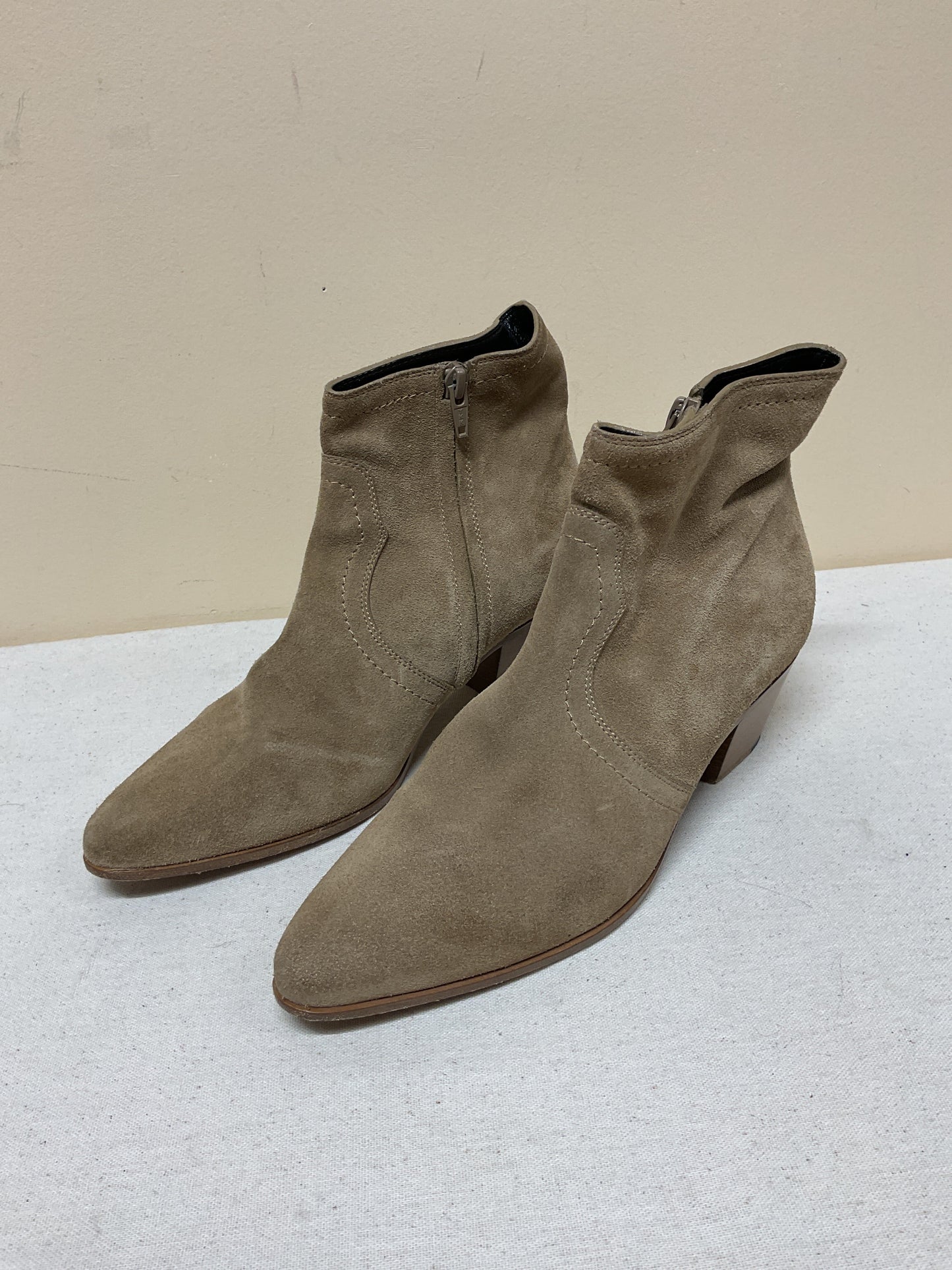 Boots Ankle Heels By Cma In Tan, Size:7.5