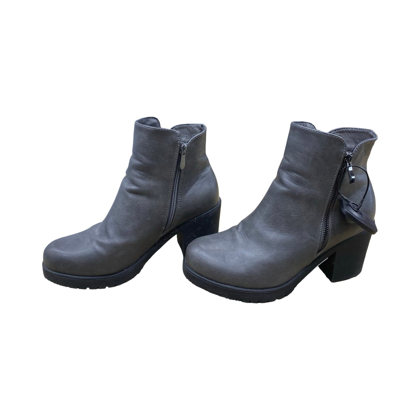 Boots Ankle Heels By Clothes Mentor In Grey, Size:8.5