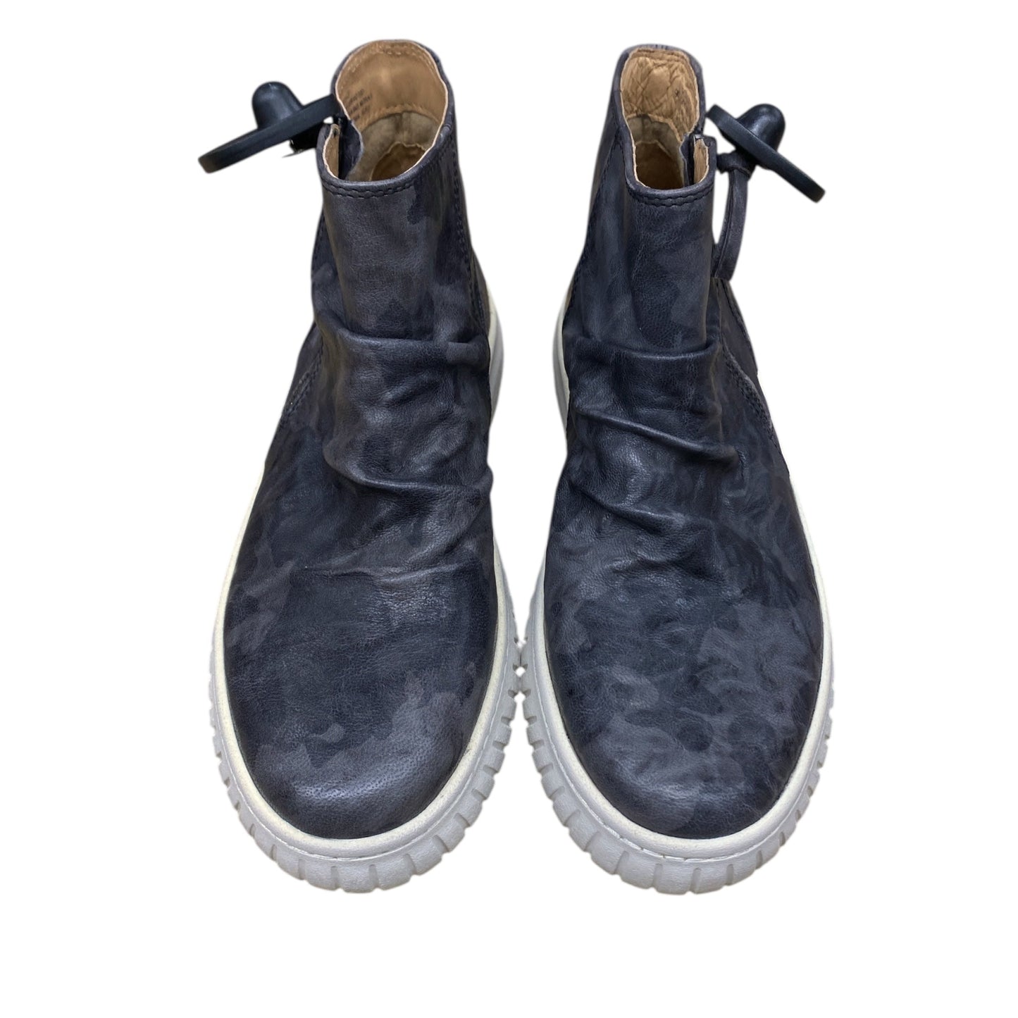 Boots Ankle Flats By Sofft In Grey, Size:9