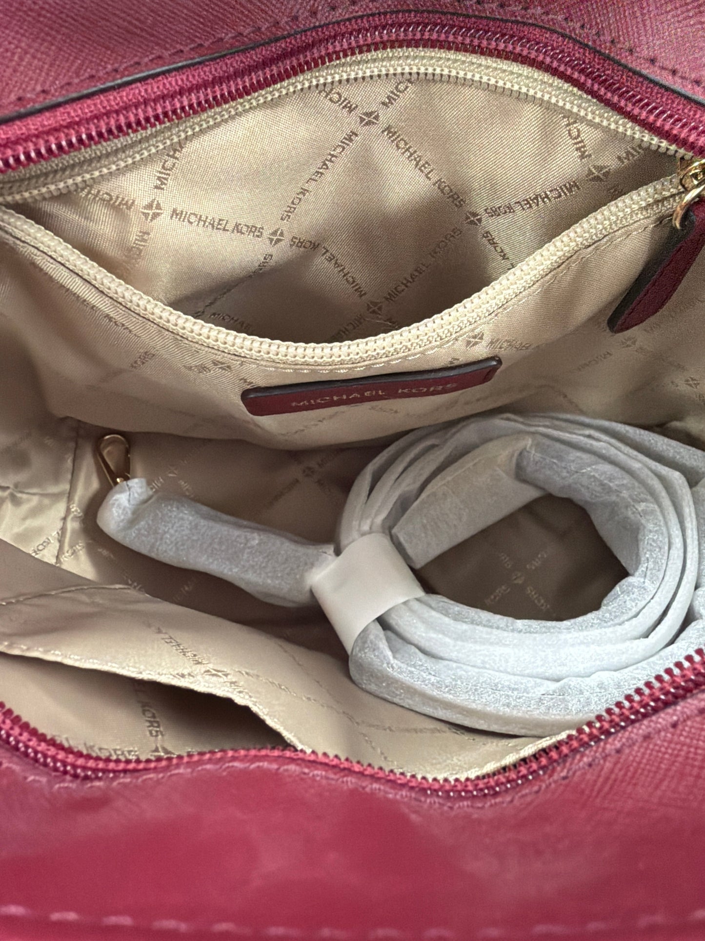 Handbag Designer By Michael Kors In Red, Size:Small