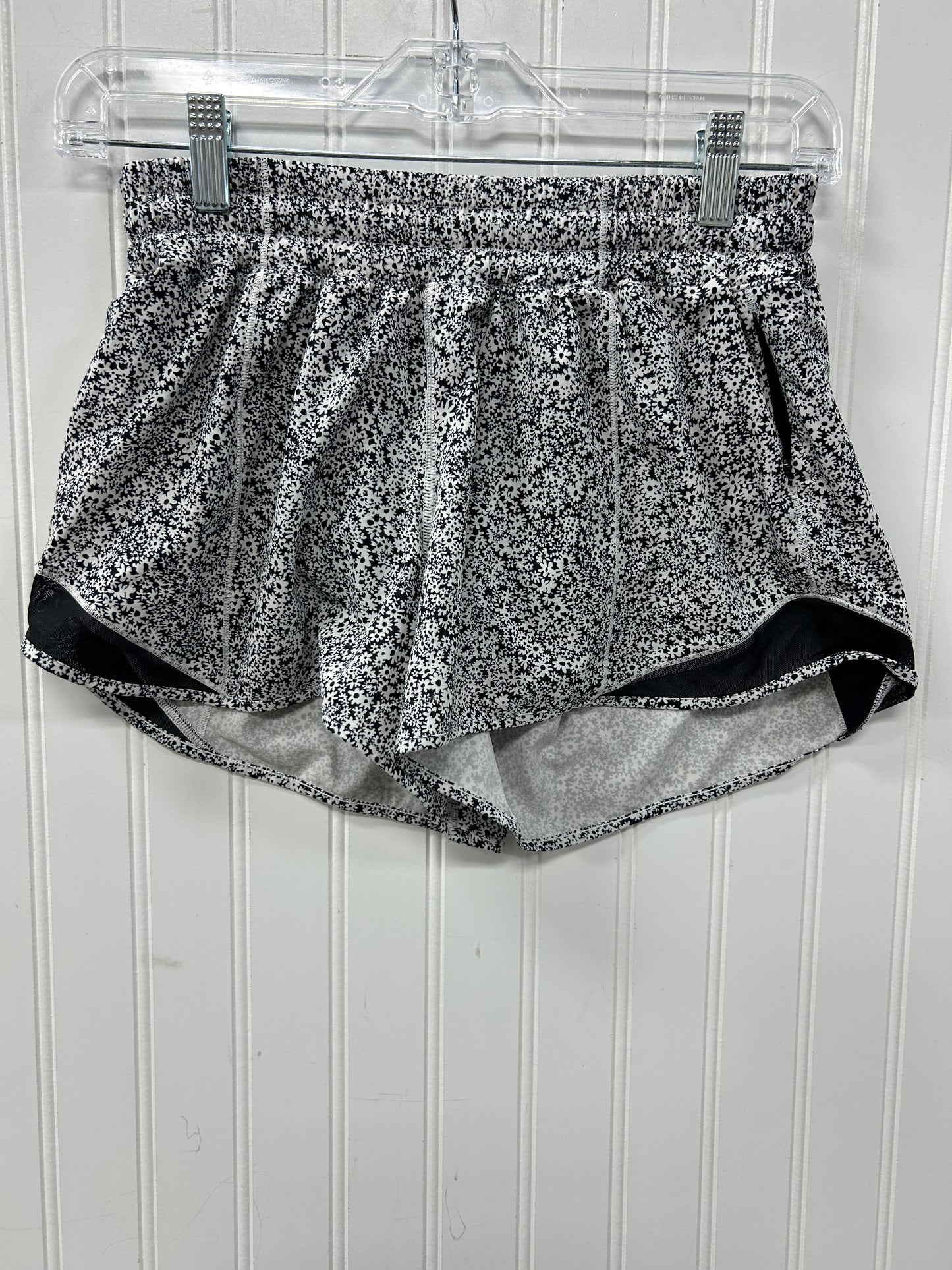 Athletic Shorts By Lululemon In Black & White, Size:6