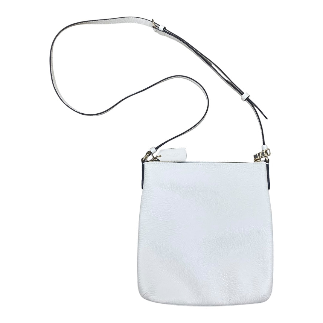 Handbag Designer By Coach In White, Size:Large