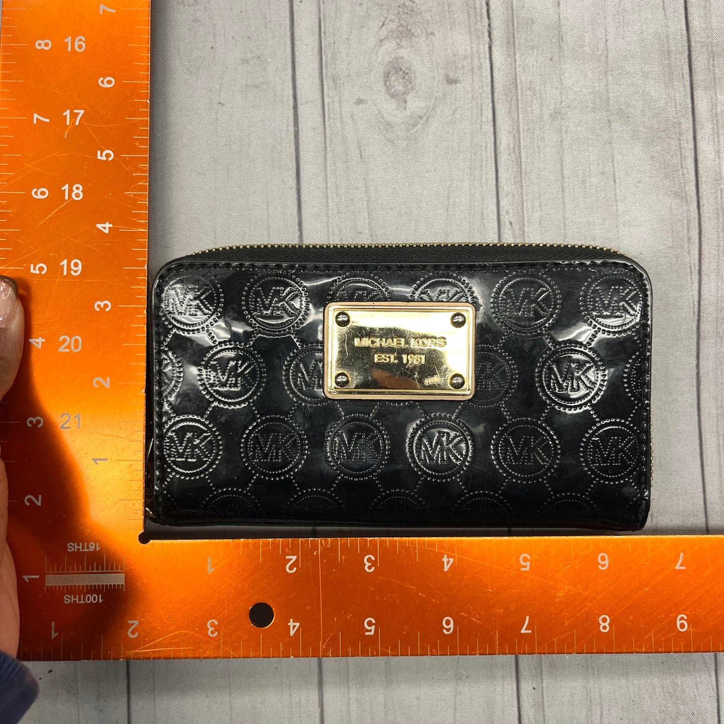 Wallet Designer By Michael Kors, Size: Medium