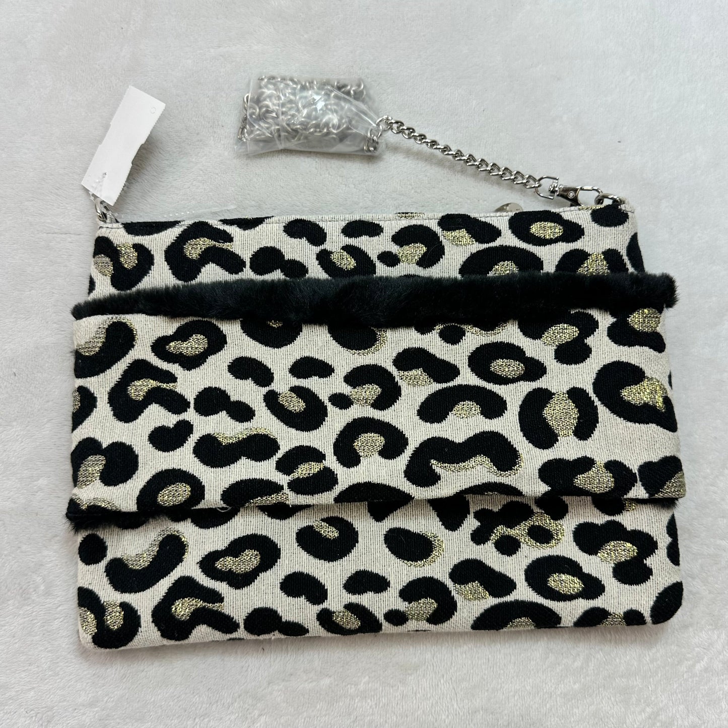 Clutch By Clothes Mentor, Size: Medium