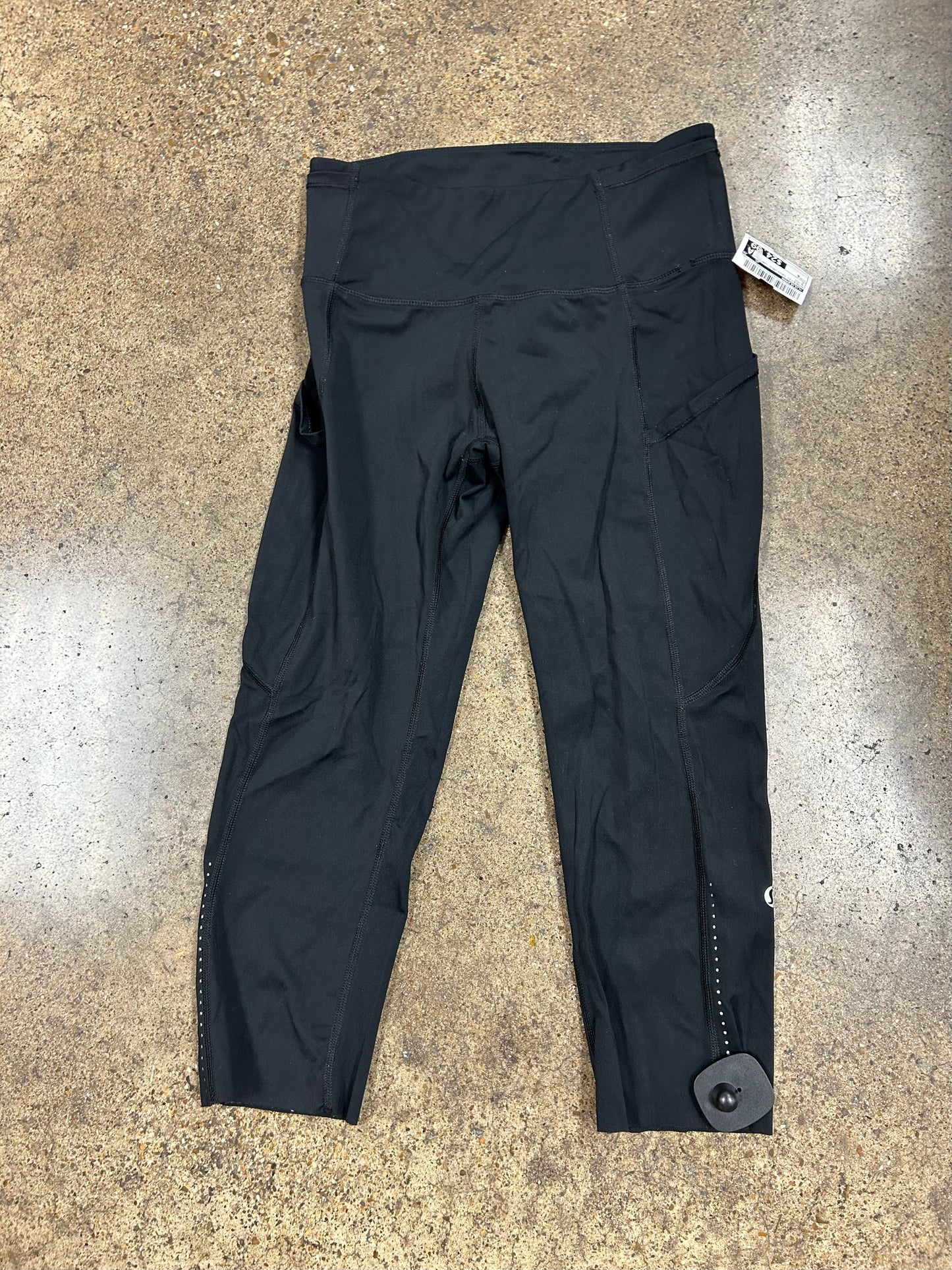 Athletic Leggings Capris By Lululemon In Black, Size:6