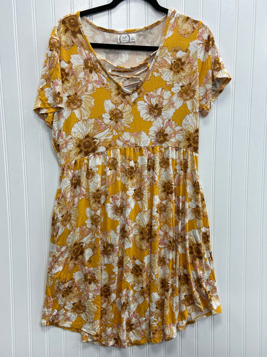 Dress Casual Short By Maurices In Yellow, Size:L
