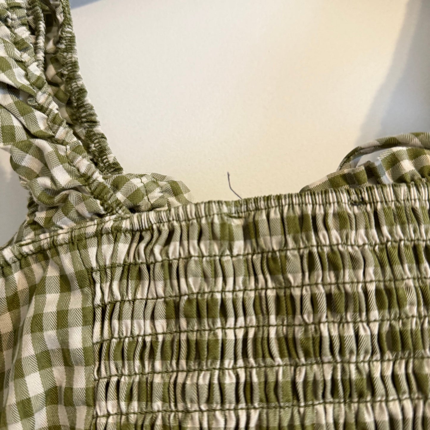Top Sleeveless By Clothes Mentor In Green, Size: S
