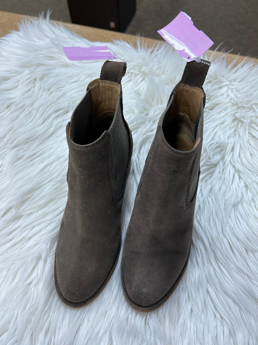 Boots Designer By Ugg In Brown, Size:7