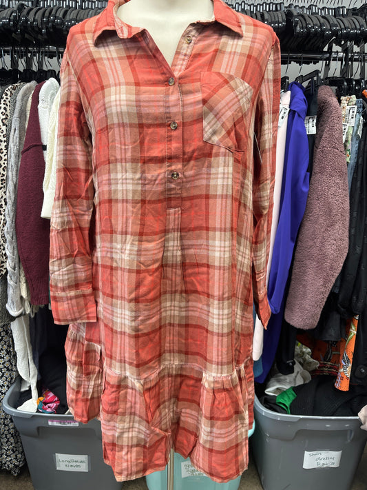 Dress Casual Short By Time And Tru In Plaid Pattern, Size:S