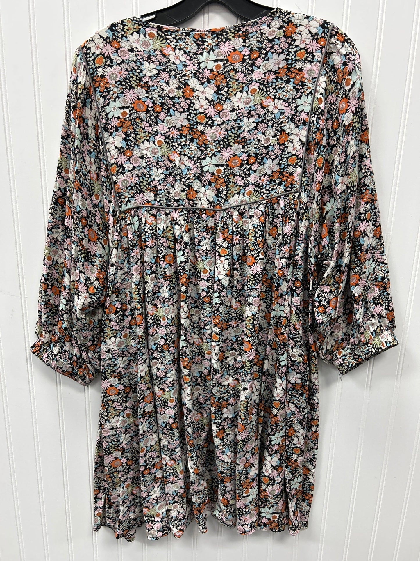 Dress Casual Short By Natural Life In Floral Print, Size:M