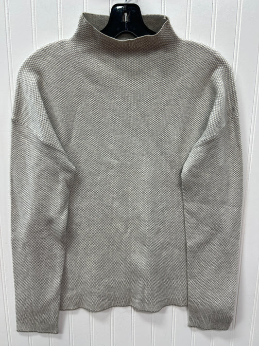 Top Ls By Tahari In Grey, Size:M