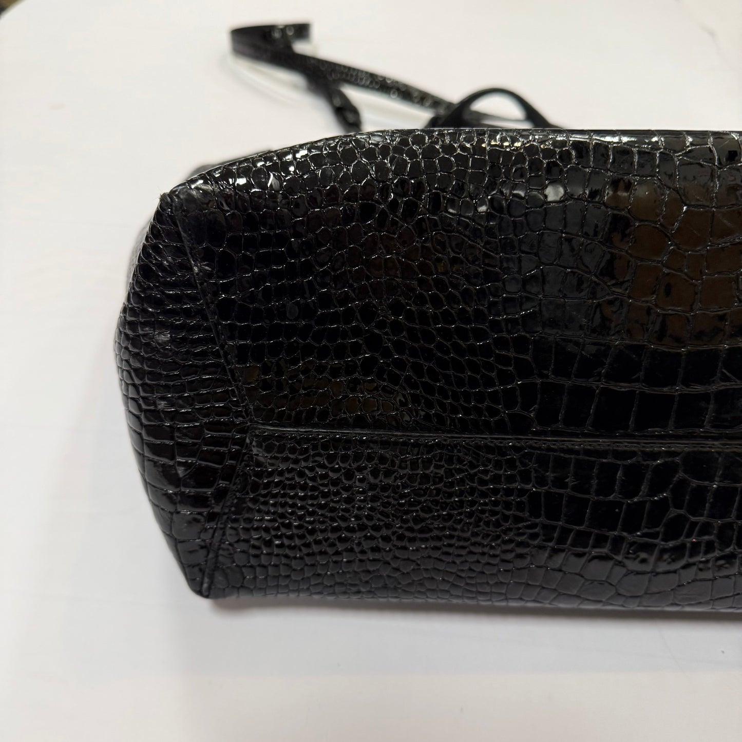 Handbag Designer By Tumi, Size: Large