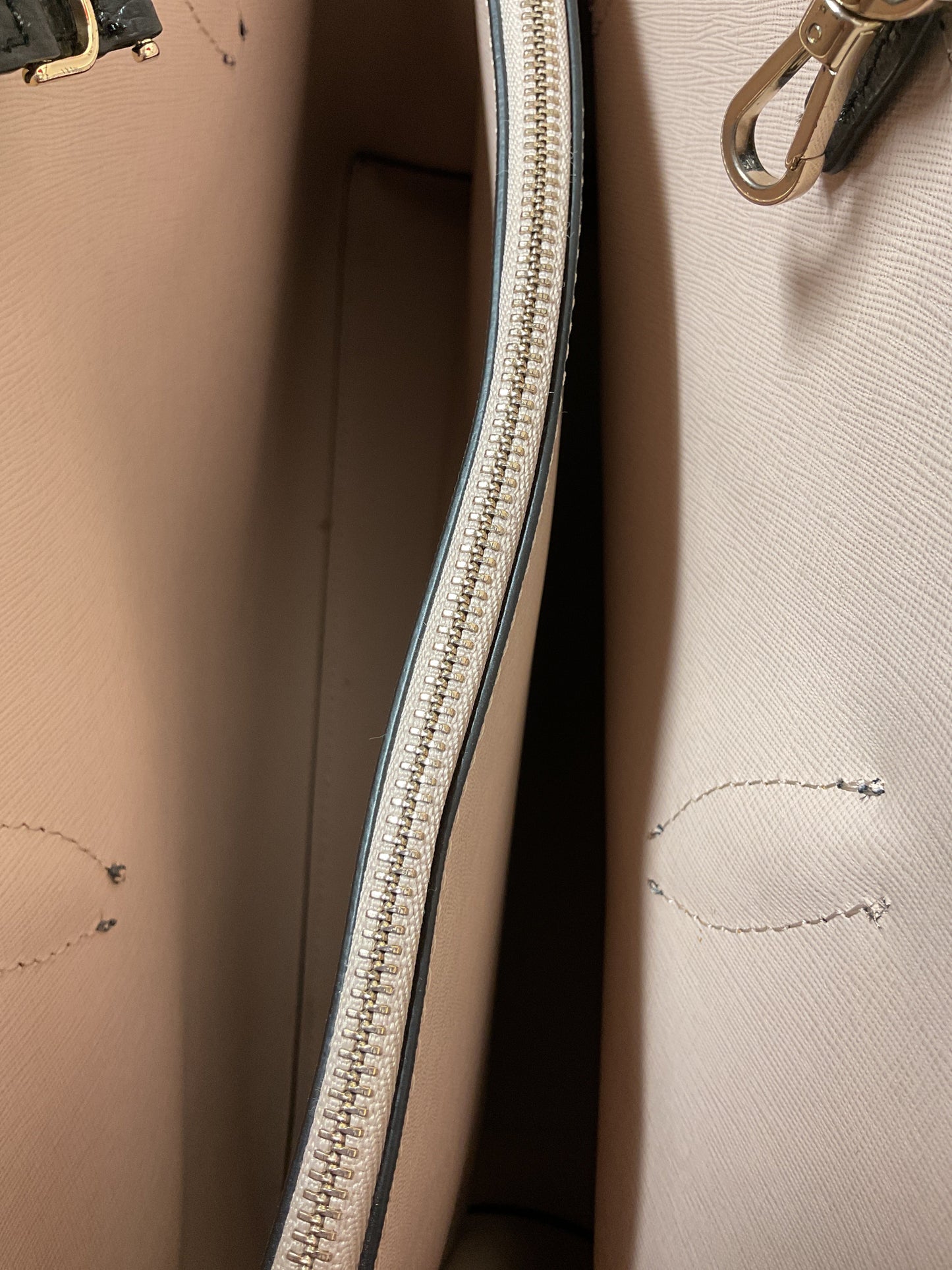 Tote Designer By Kate Spade In Black, Size:Large