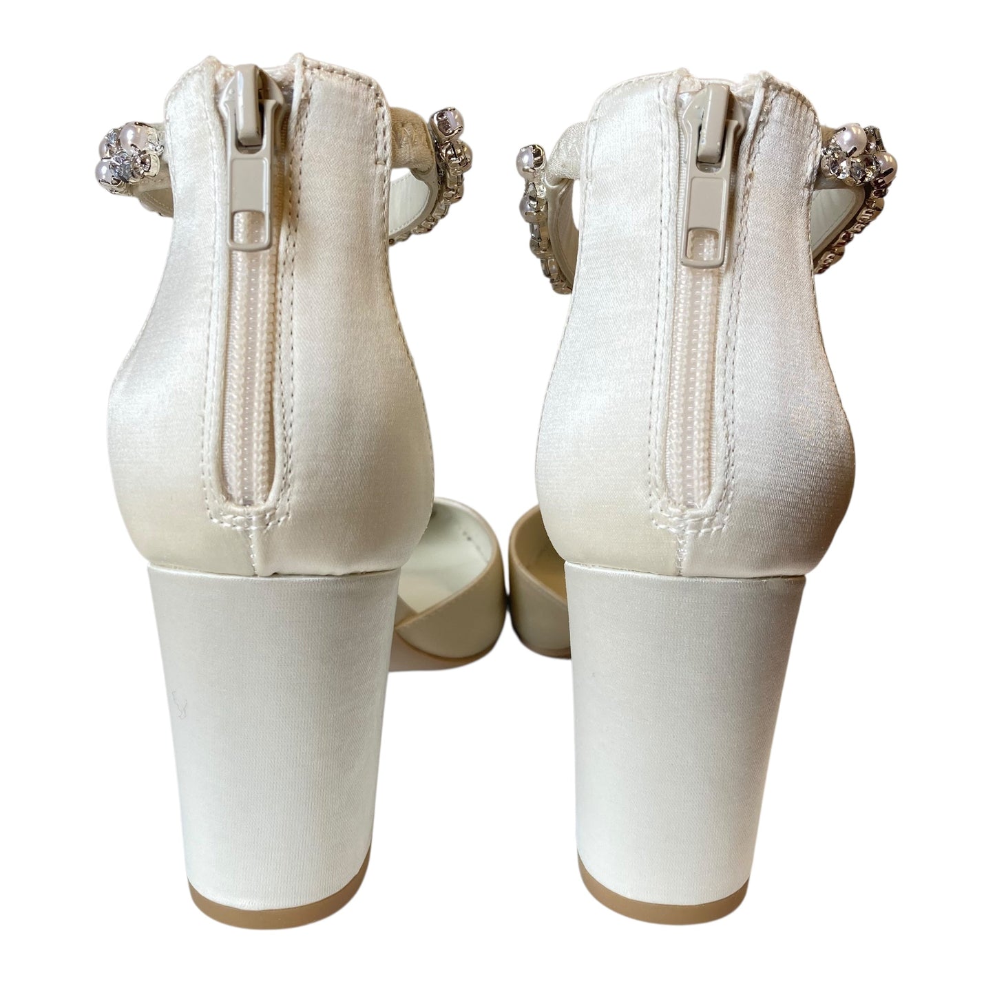 Shoes Heels Kitten By Badgley Mischka In White, Size:7.5