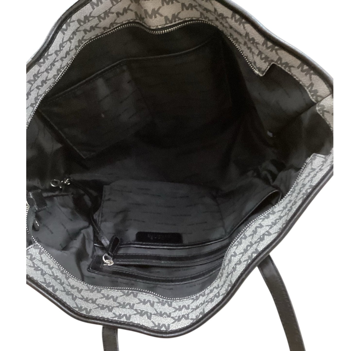 Handbag Designer By Michael Kors In Black, Size:Large