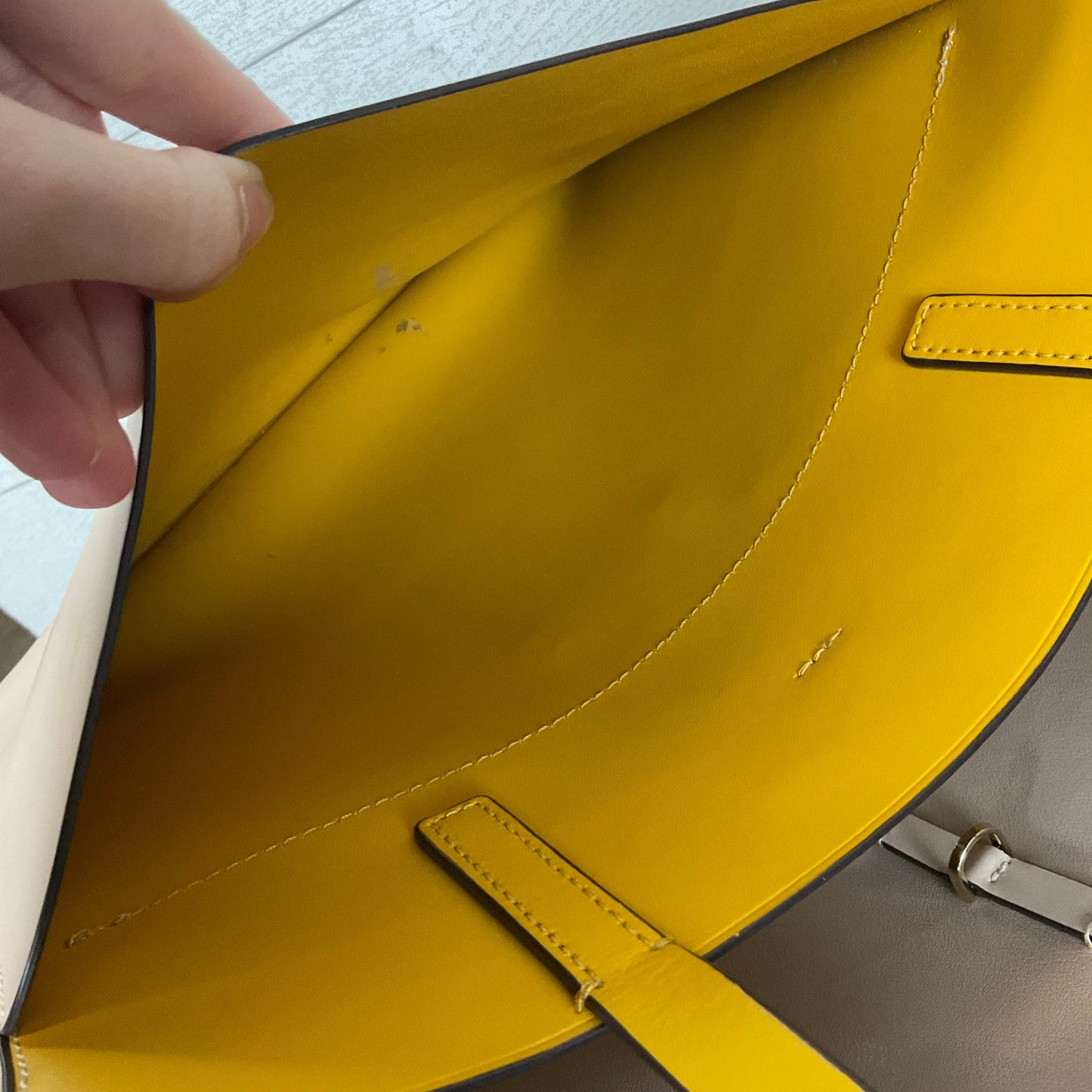 Handbag Designer By Kate Spade, Size: Large