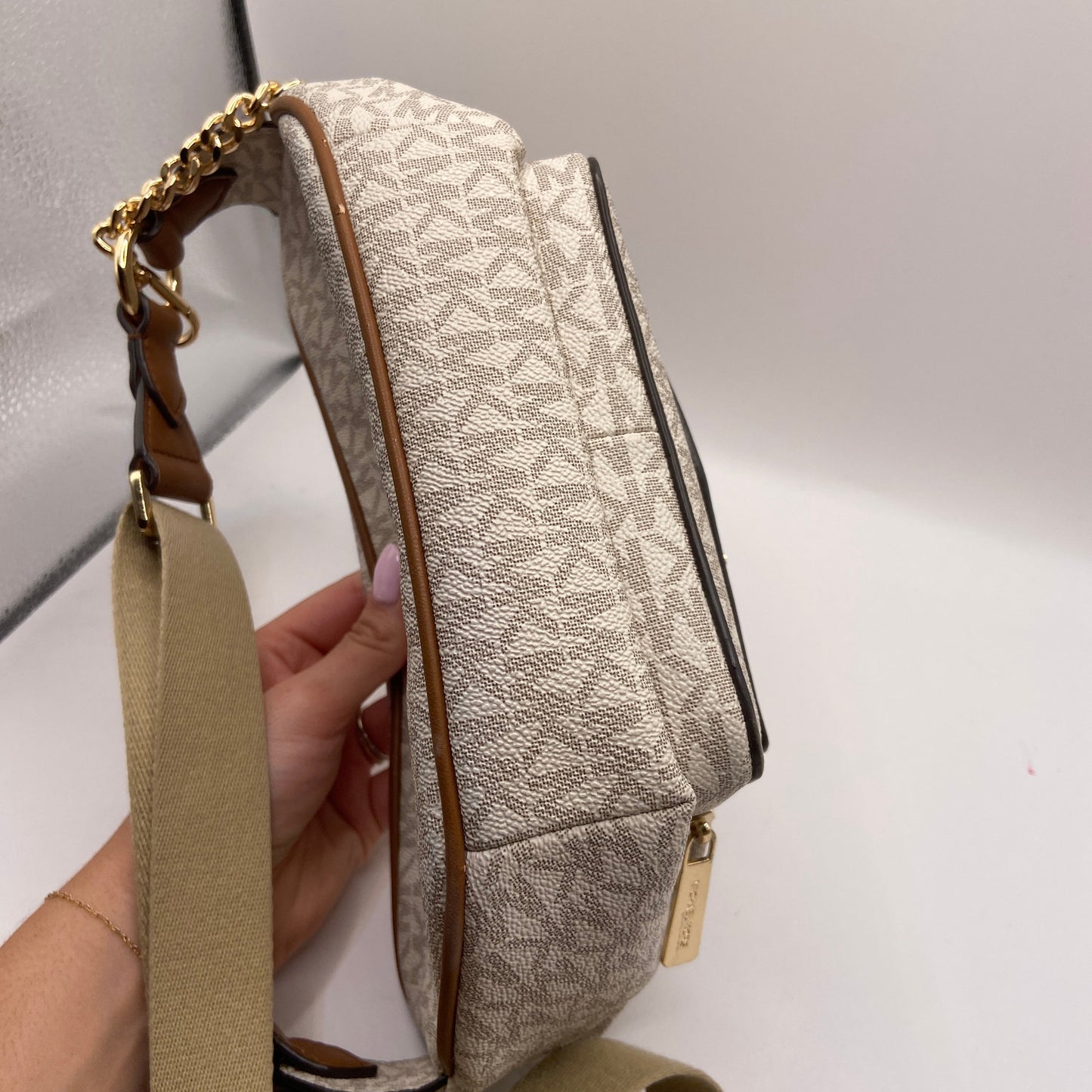 Belt Bag Designer By Michael By Michael Kors, Size: Medium