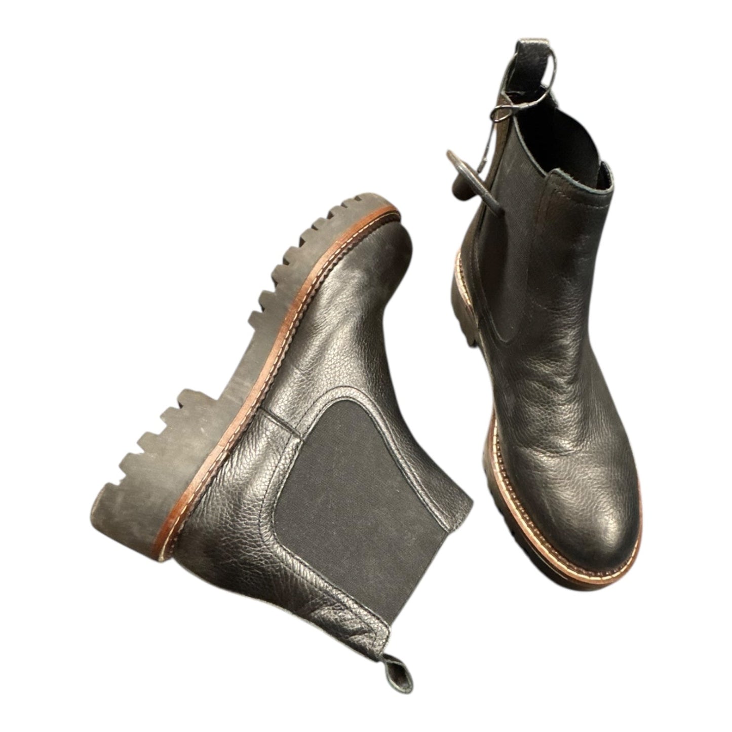 Boots Ankle Flats By Caslon In Black, Size:7