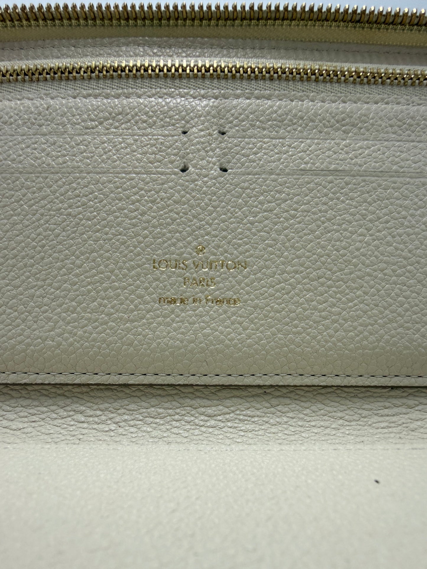 Louis Vuitton Luxury Zippy Wallet