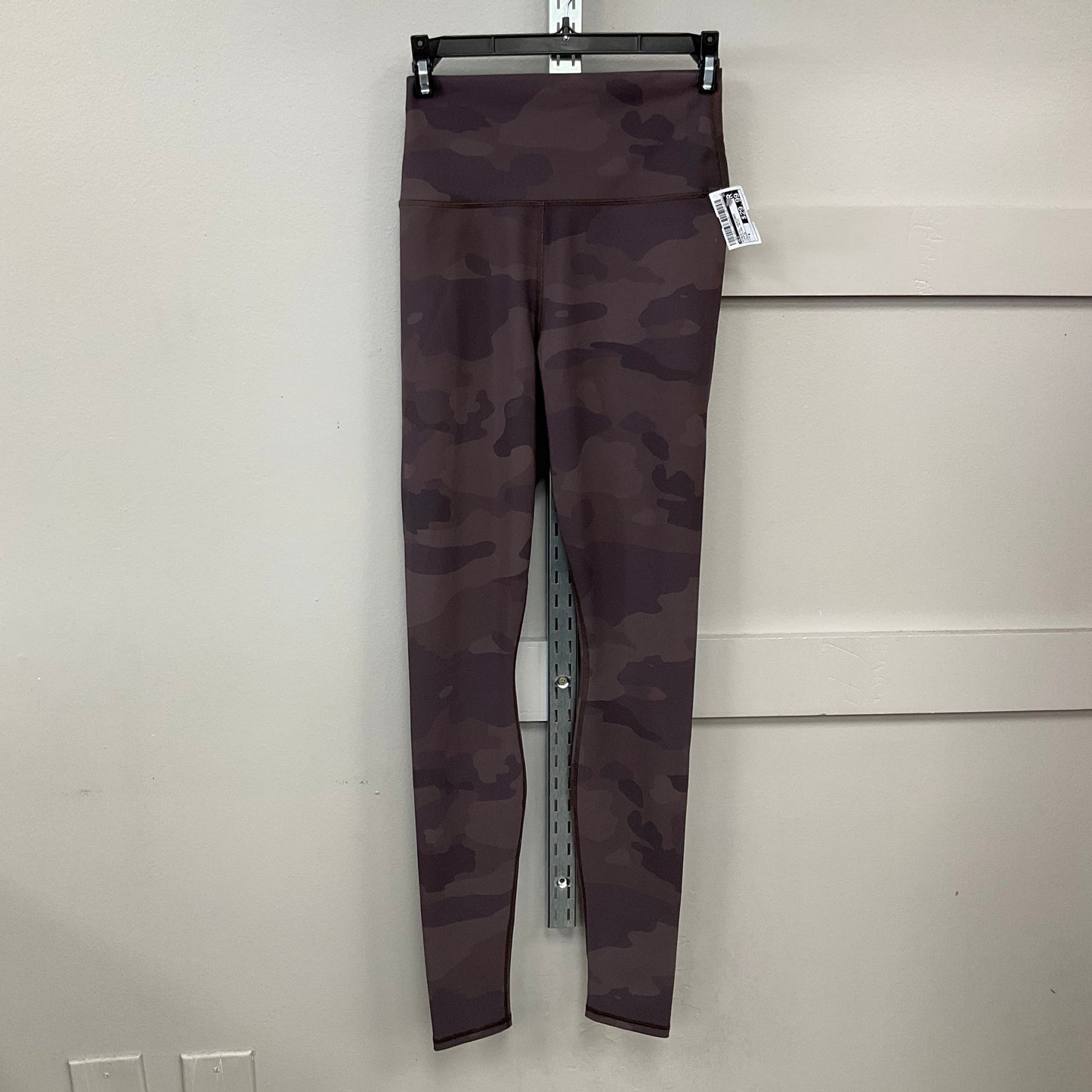 Athletic Leggings By Alo In Camouflage Print, Size:S