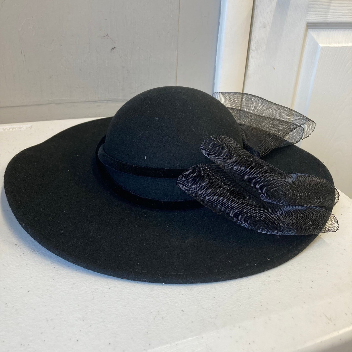 Hat Other By Liz Claiborne In Black