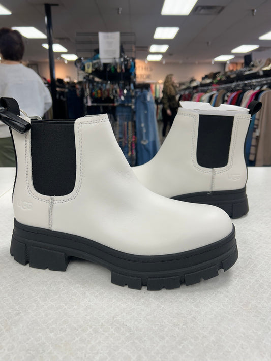 Boots Designer By Ugg In White, Size:9.5