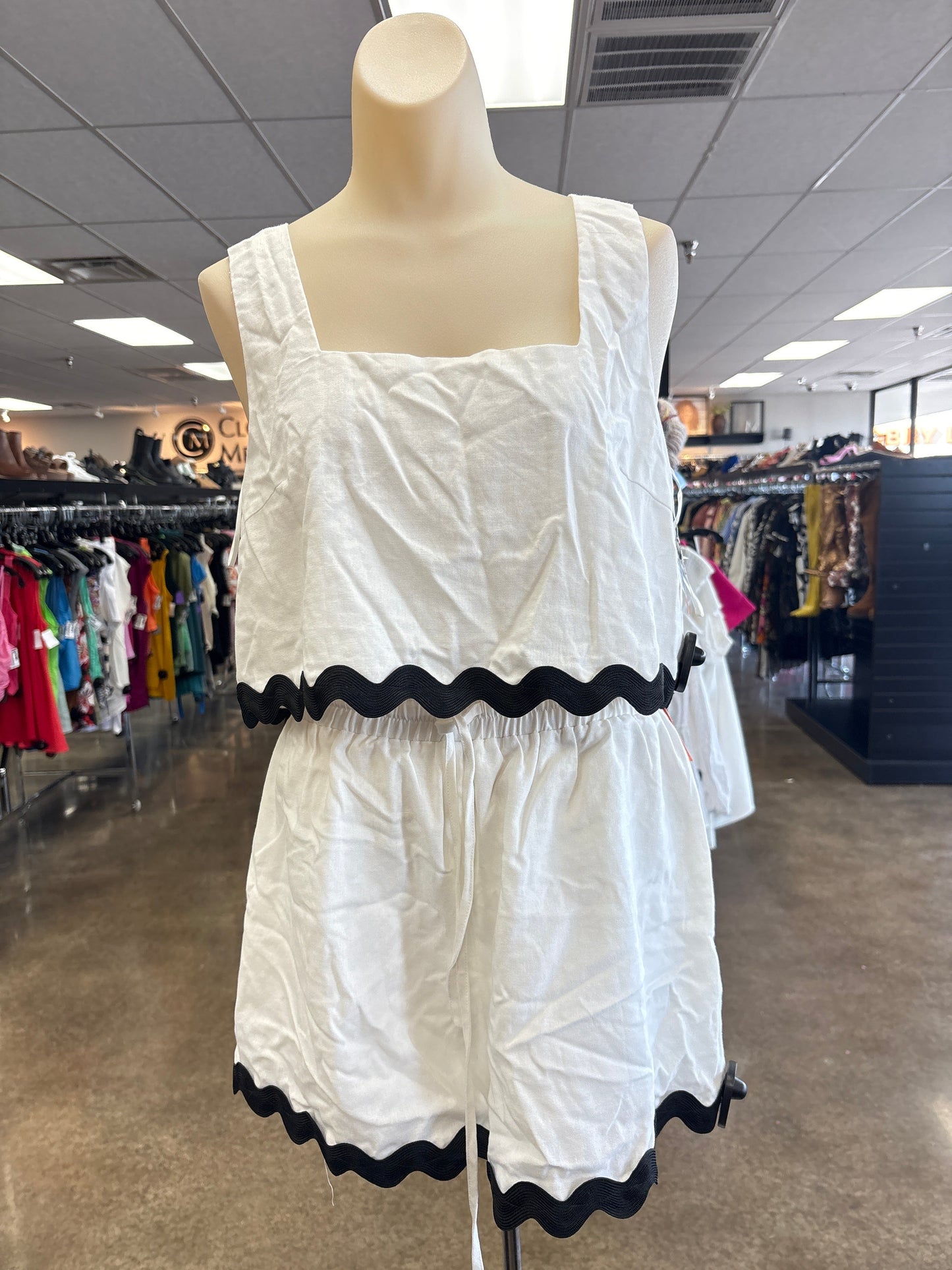 Shorts Set By Mable In Black & White, Size:L