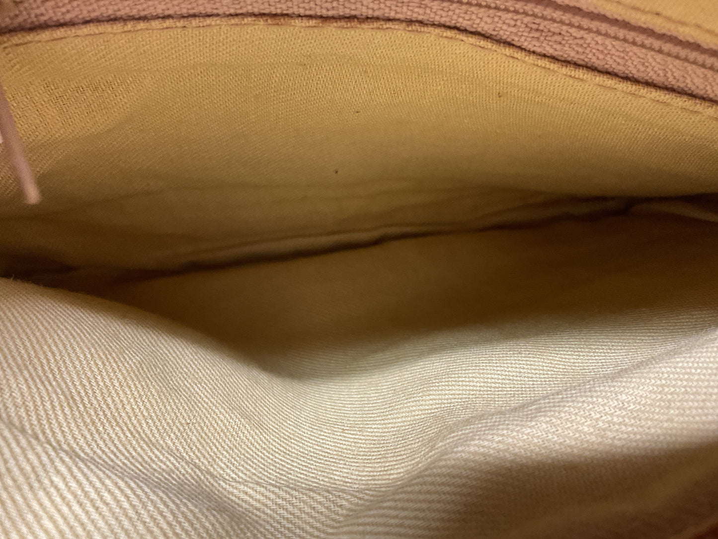 Crossbody By Clothes Mentor In Gold, Size:Small
