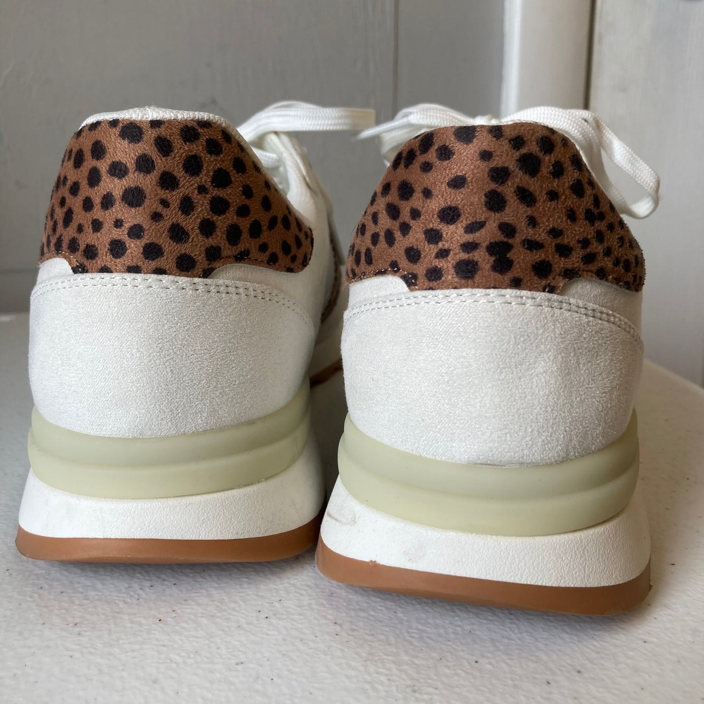 Shoes Athletic By Steve Madden In White, Size:9