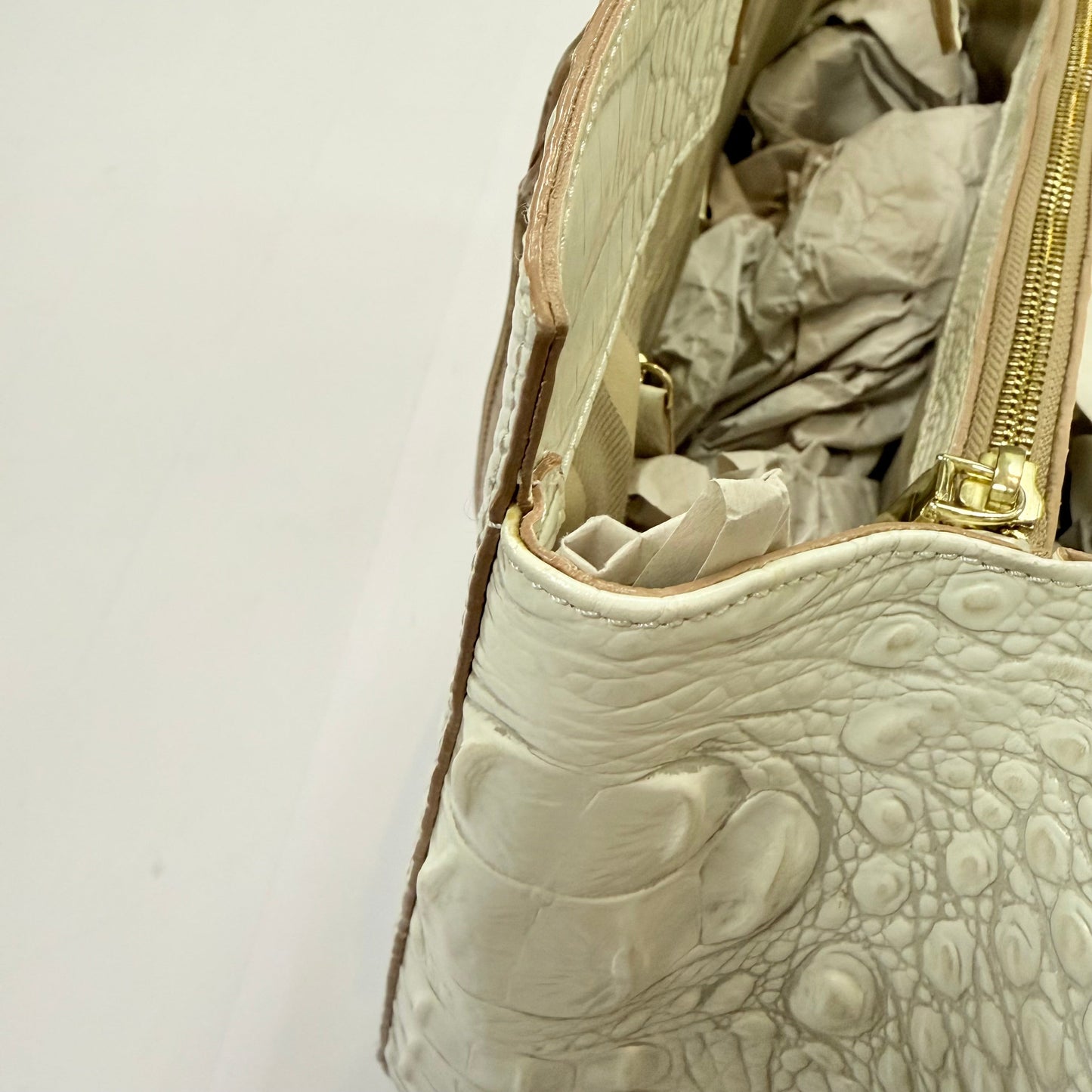 Handbag Designer By Brahmin, Size: Large