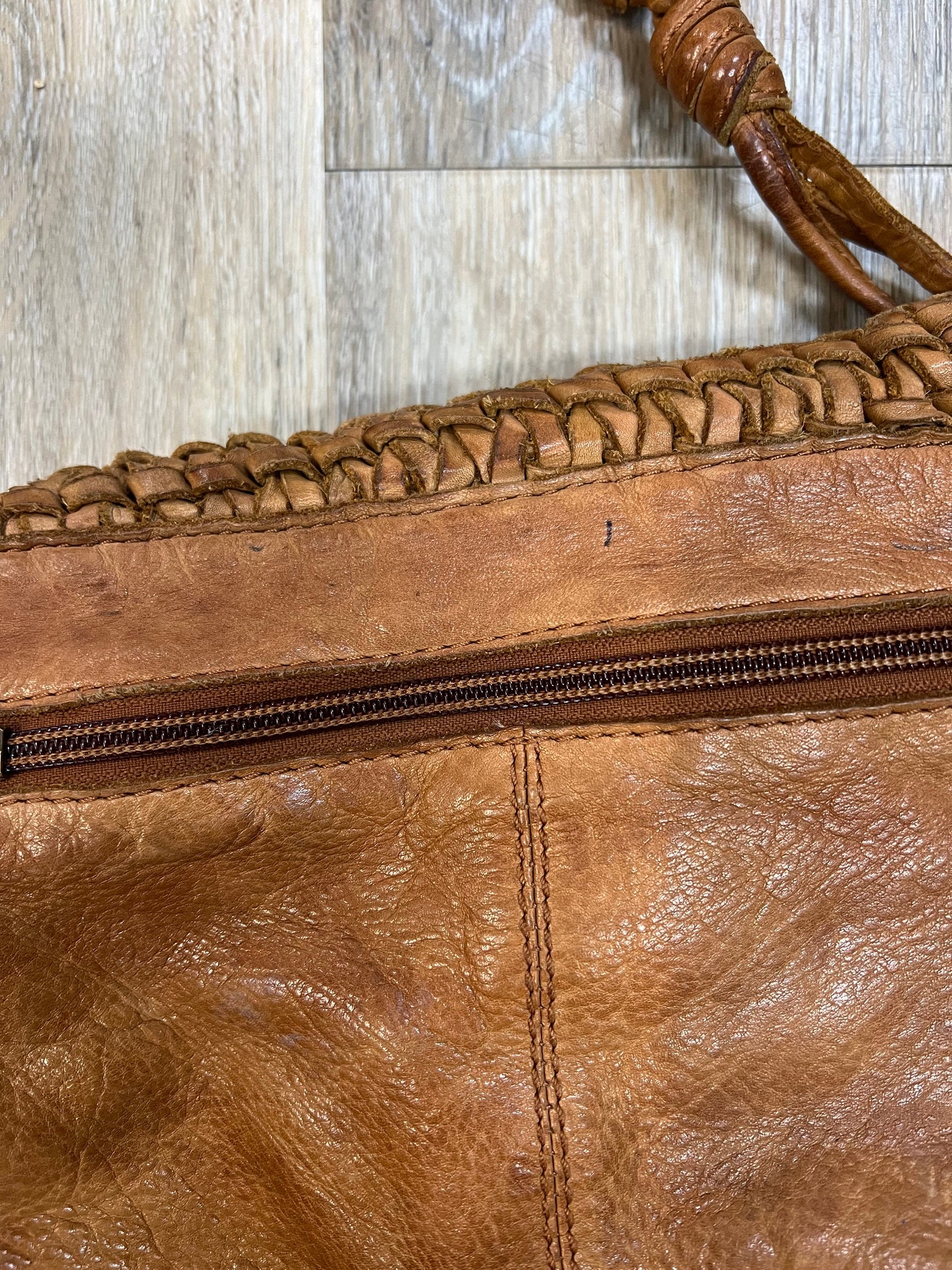 Crossbody Leather By Cmc, Size: Small