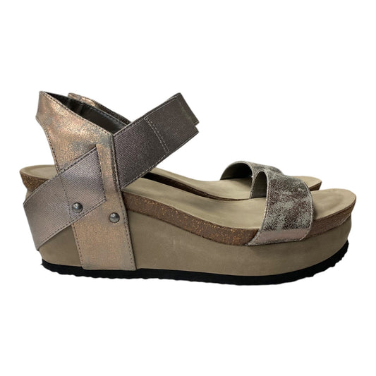 Sandals Heels Platform By Crown Vintage In Taupe, Size:11
