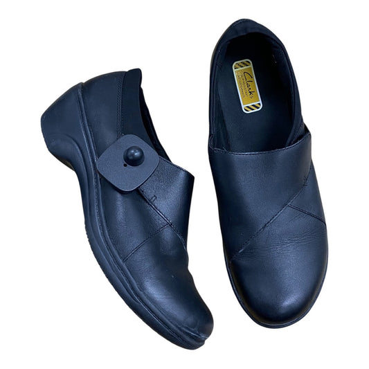 Shoes Flats By Clarks In Black, Size:9.5