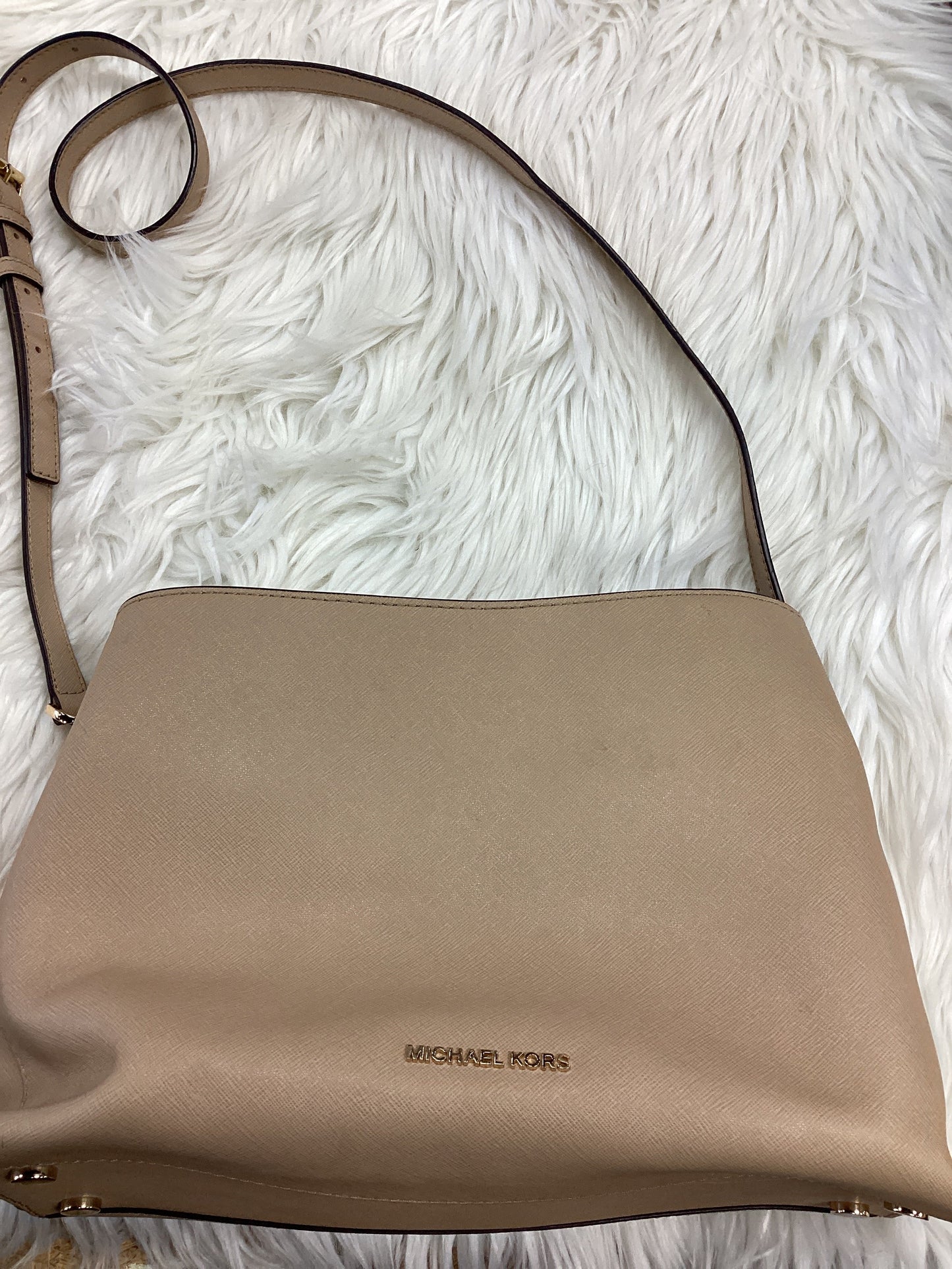 Handbag By Michael Kors In Cream, Size:Large